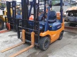 ขายรถโฟร์คลิฟท์ TOYOTA รุ่น7FD 25 ขายถูกด่วน