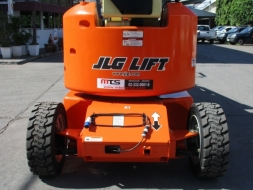 ขายรถกระเช้า JLG รุ่น E450AJ สูง 14 เมตร