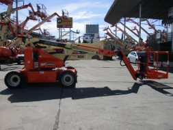 ขายรถกระเช้า JLG รุ่น E450AJ สูง 14 เมตร