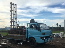 ต้องการขายรถพร้อมเครื่องเจาะน้ำบาดาล