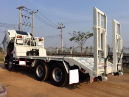 รถบรรทุก 12 ล้อ พื้นเรียบหางก้างปลาติดไฮดลอริค