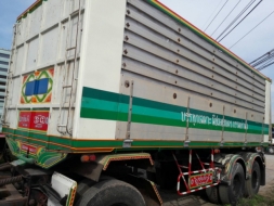 ขายหางพ่วง3เพลาแท้ ดั้มได้ กระบะปรีเนียมอู่ซุ่นชัย ยาว6.80ม.