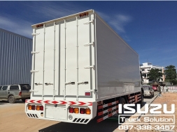 ISUZU รถบรรทุก 6 ล้อใหญ๋ สนใจติดต่อ 087-338-3457 ฟลุ๊คครับ