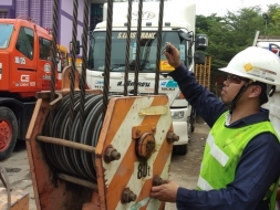 รับตรวจรถเครน/รถบรรทุกติดเครน แบบ คป.2 ปจ.2 ติดต่อ 0810719169