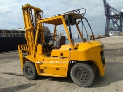ขายรถฟอร์คลิฟต์ TCM ขนาด 5 ตัน