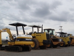 PC30 รถขุดเล็กขนาด 3 ตัน นำเข้าจากญี่ปุ่น พร้อมใช้งาน