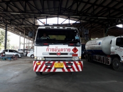 รถบรรทุกก๊าซ 8 ตัน 71-1237