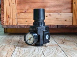 ตัวควบคุมแรงดันลม (Air Pressure Regulators) PARKER รุ่น AR Series