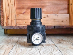 ตัวควบคุมแรงดันลม (Air Pressure Regulators) PARKER รุ่น AR Series