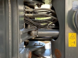 WA270-6 ตัก 2.88 คิว ยกสูง 3.95 ม. 136 แรงม้า