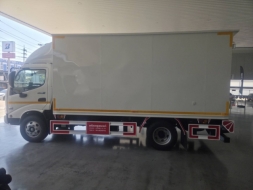 ฟรีดาวน์ รถบรรทุกตู้แห้ง EURO 5 ไกรสร 091-7838676  , 086-3516797