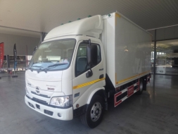 ฟรีดาวน์ รถบรรทุกตู้แห้ง EURO 5 ไกรสร 091-7838676  , 086-3516797